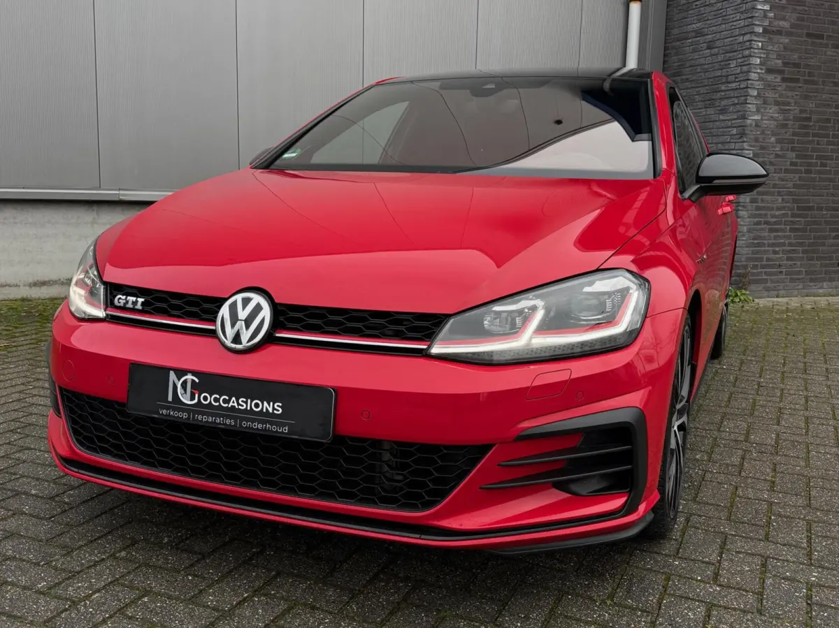 2.0 TSI GTI 245 PK Performance / PANO / KEYLESS / DYNAUDIO