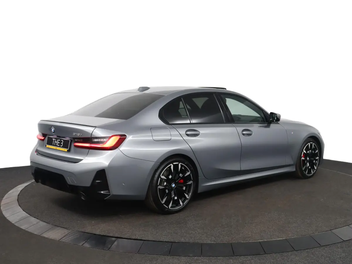 318i M Sportpakket Pro | Trekhaak | Comfort Pack | Innovation Pack