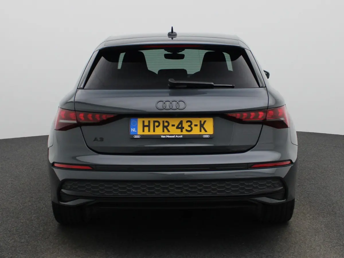 40 TFSI e Advanced edition l Adaptive cruise control l Airco l Navigatie l Stoelverwarming l Head-up display l Apple Carplay / Android Auto l Achteruitrijcamera l Optiekpakket zwart plus l S