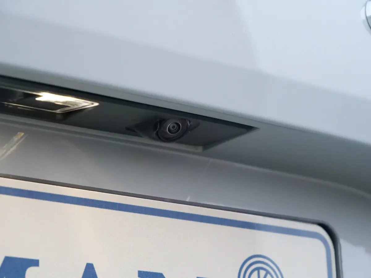 2.0 T6 Plug-in hybrid AWD Plus Dark 350 Pk Automaat Navi / Leer / Pano-dak / DAB / Apple Carplay / Harman Kardon