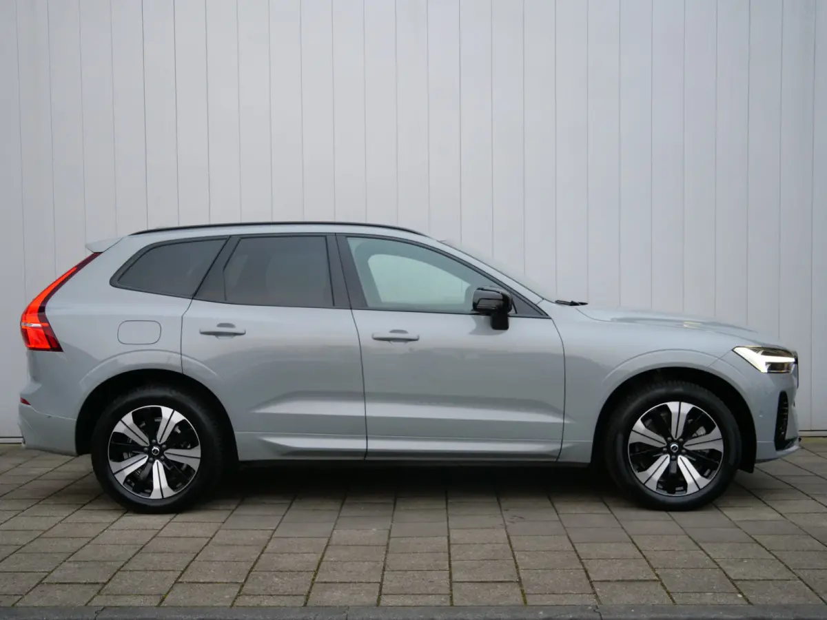 2.0 T6 Plug-in hybrid AWD Plus Dark 350 Pk Automaat Navi / Leer / Pano-dak / DAB / Apple Carplay / Harman Kardon