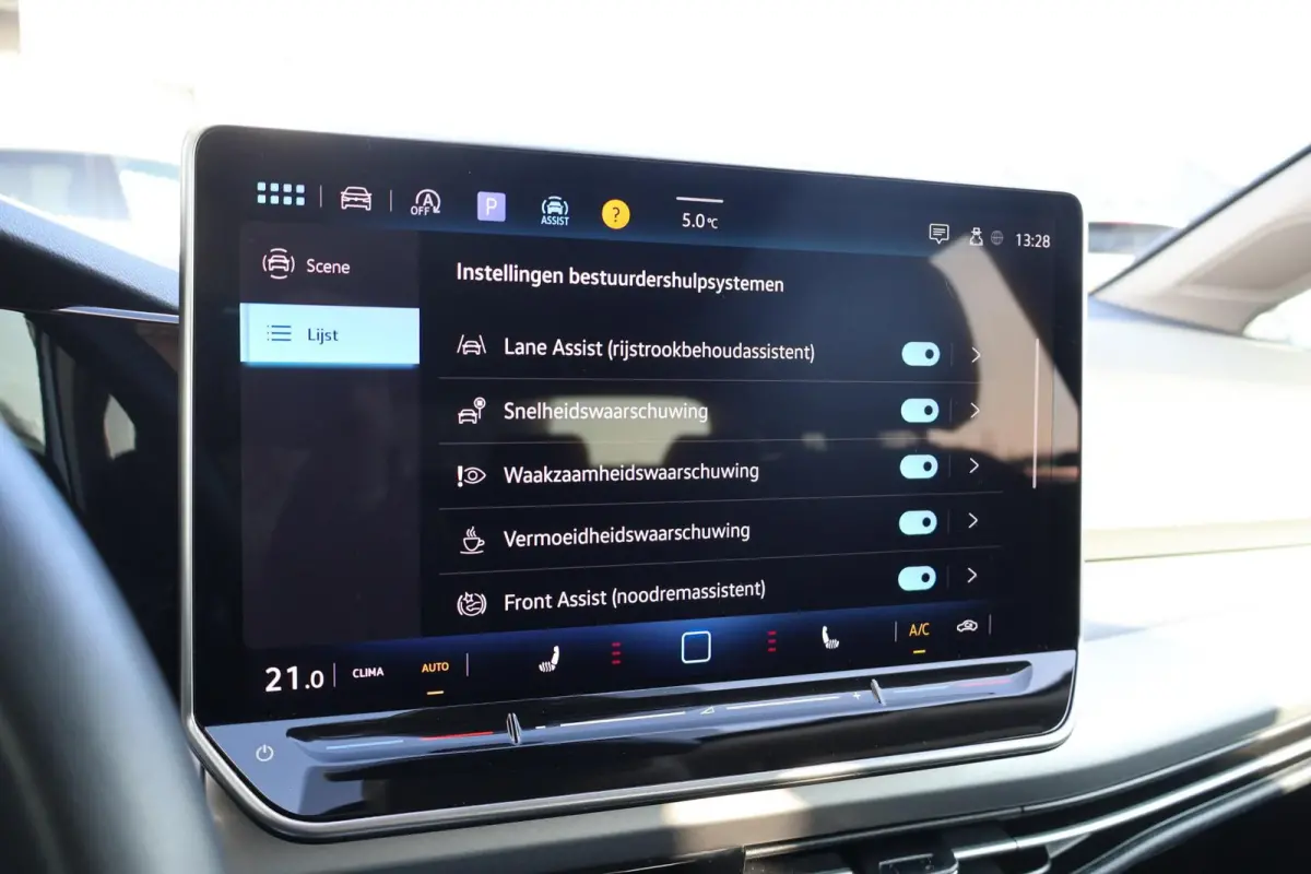 1.5 eTSI 115pk DSG Life Business | Navigatie | PDC | Ergostoel | Adaptive Cruise