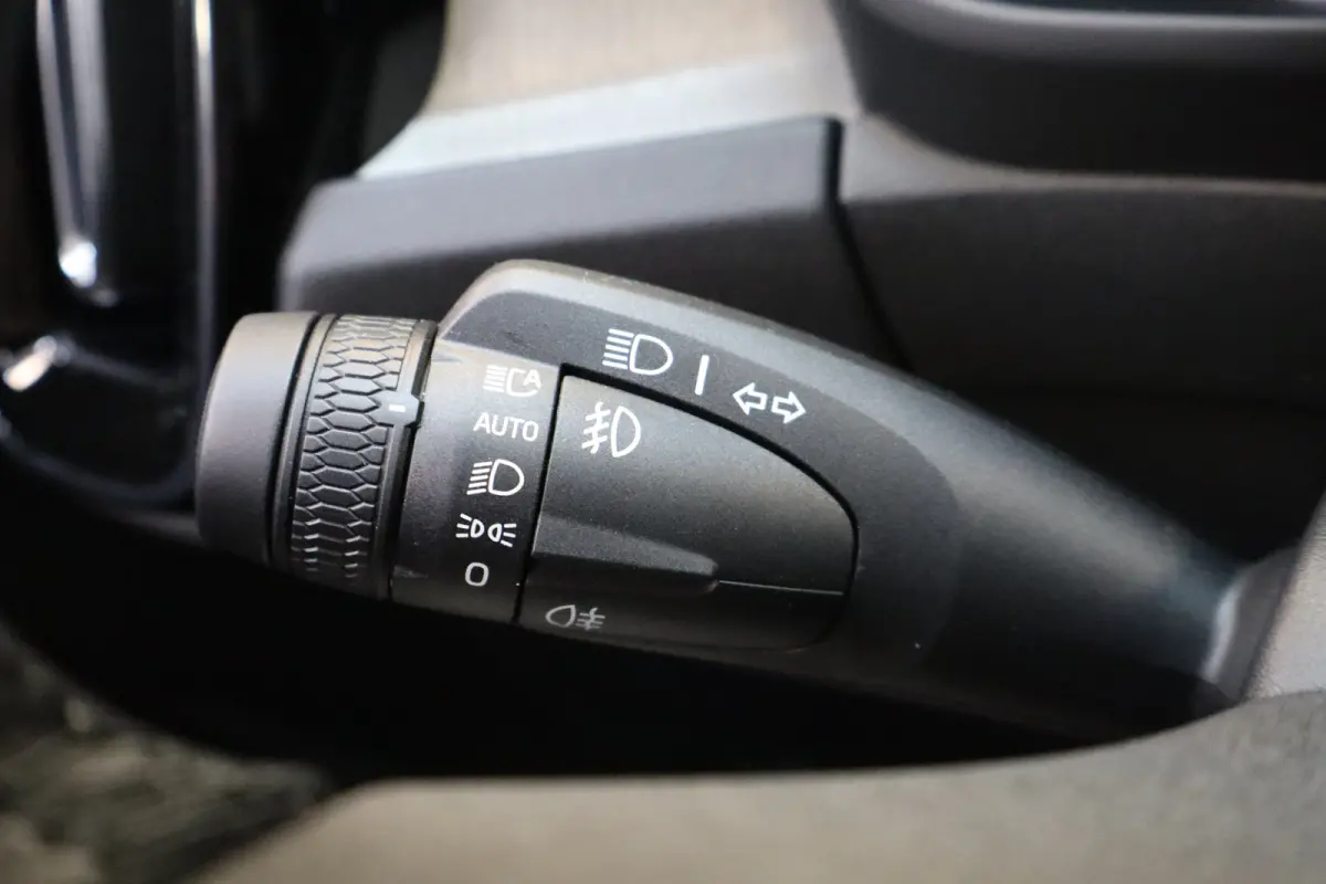 B4 197PK Plus Dark | 360° | Panoramadak | Getint Glas | HK Audio
