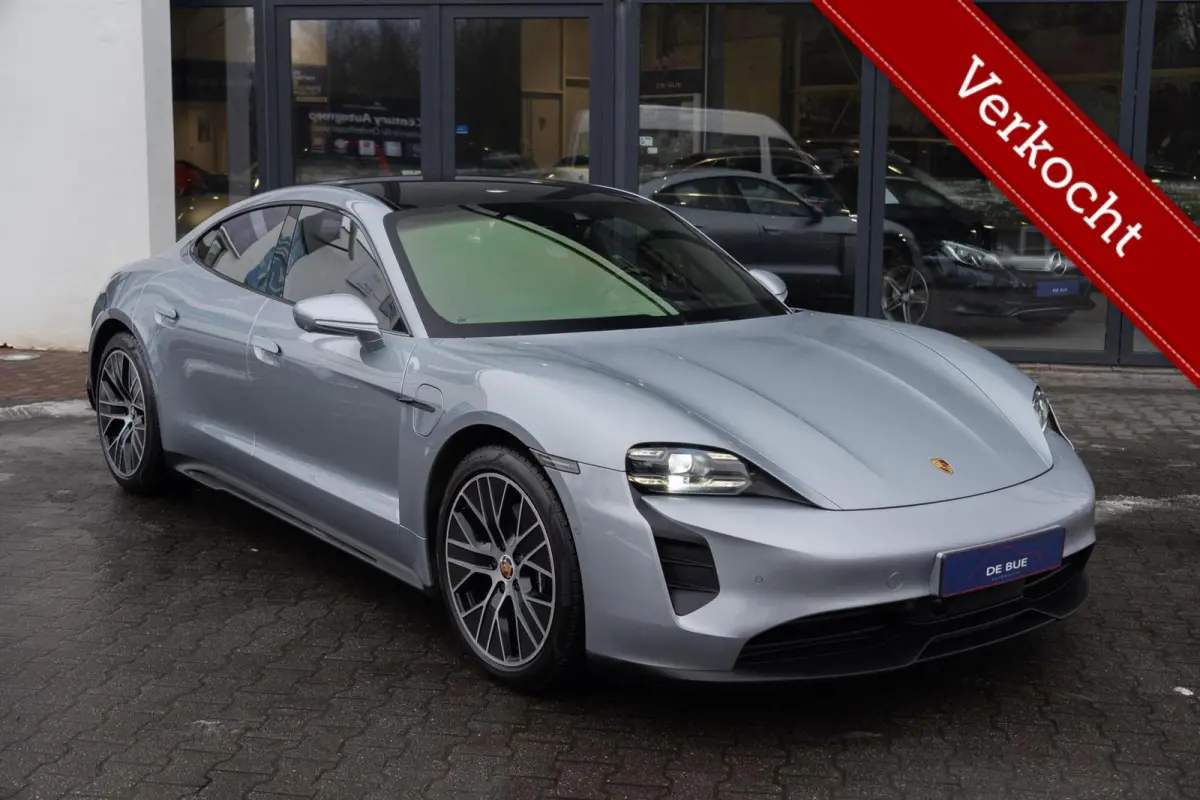 4S Performance 84 kWh|1 Eig.|Matrix|Chrono|Achteras besturing|Panoramadak|SportDesign|Bose|Luchtvering|Full Option|Dealer Onderhouden