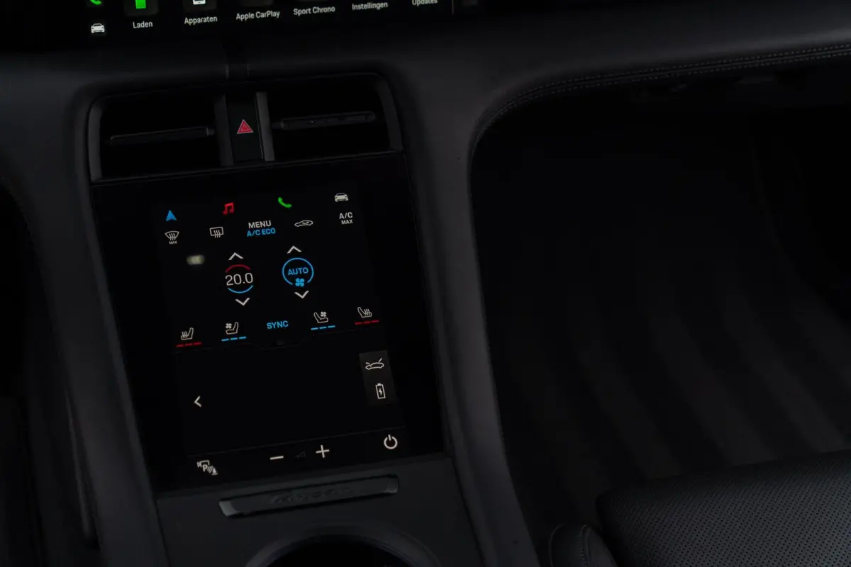 4S Performance 84 kWh|1 Eig.|Matrix|Chrono|Achteras besturing|Panoramadak|SportDesign|Bose|Luchtvering|Full Option|Dealer Onderhouden