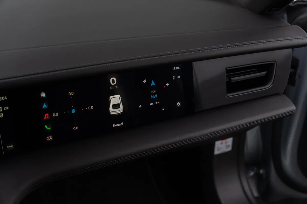 4S Performance 84 kWh|1 Eig.|Matrix|Chrono|Achteras besturing|Panoramadak|SportDesign|Bose|Luchtvering|Full Option|Dealer Onderhouden