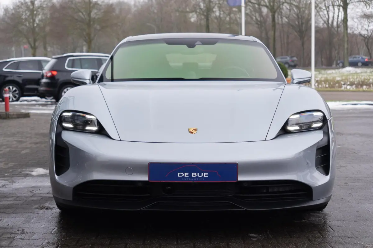 4S Performance 84 kWh|1 Eig.|Matrix|Chrono|Achteras besturing|Panoramadak|SportDesign|Bose|Luchtvering|Full Option|Dealer Onderhouden