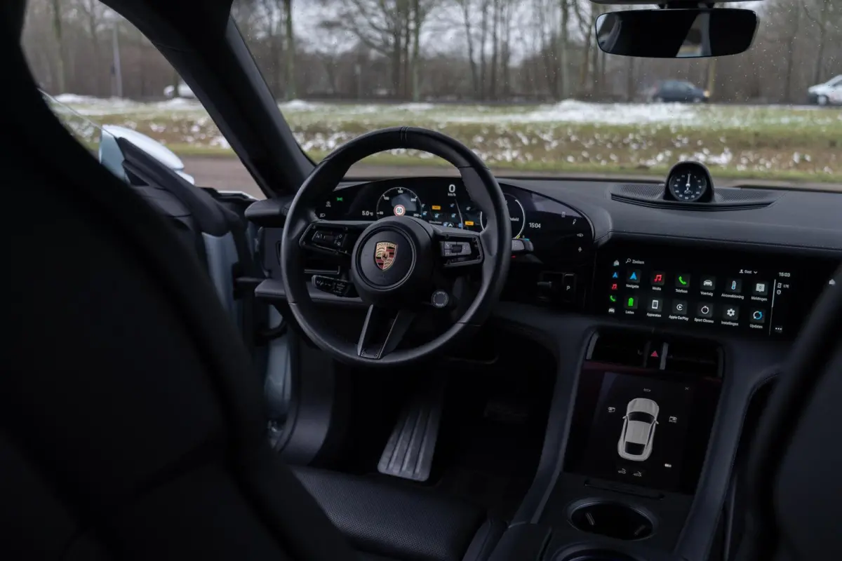 4S Performance 84 kWh|1 Eig.|Matrix|Chrono|Achteras besturing|Panoramadak|SportDesign|Bose|Luchtvering|Full Option|Dealer Onderhouden