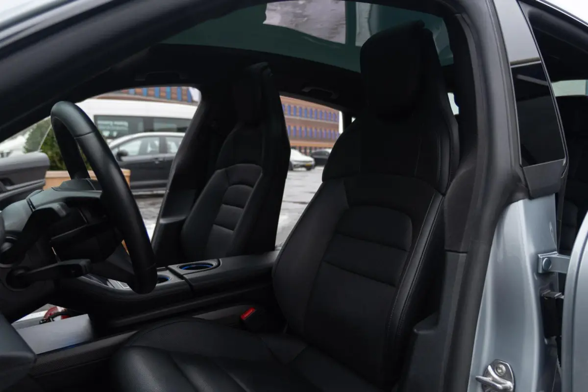4S Performance 84 kWh|1 Eig.|Matrix|Chrono|Achteras besturing|Panoramadak|SportDesign|Bose|Luchtvering|Full Option|Dealer Onderhouden