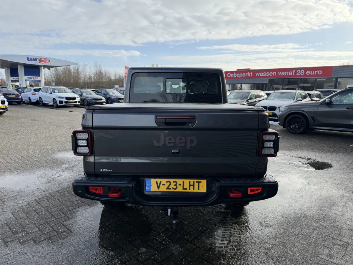 JEEP RUBICON 3.6L V6 5 Zitplaatsen Trekhaak Tonneau cover Carplay Leder LED BTW