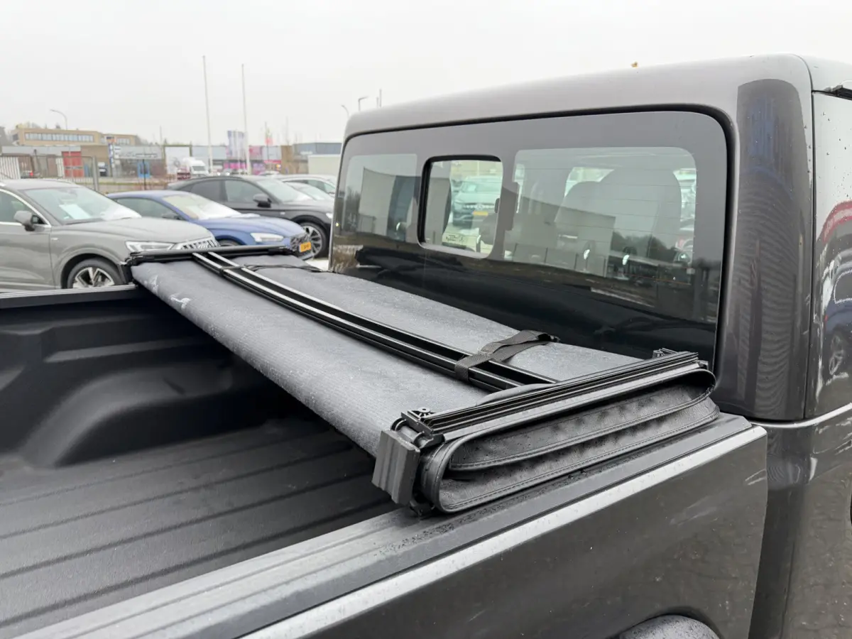 JEEP RUBICON 3.6L V6 5 Zitplaatsen Trekhaak Tonneau cover Carplay Leder LED BTW