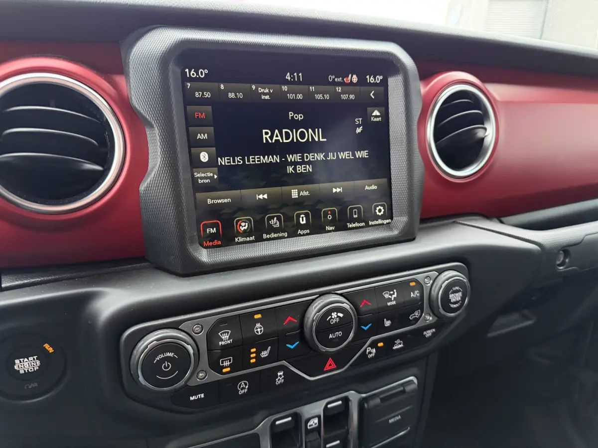 JEEP RUBICON 3.6L V6 5 Zitplaatsen Trekhaak Tonneau cover Carplay Leder LED BTW