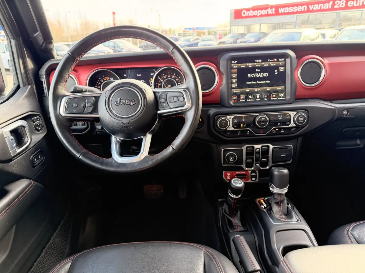 JEEP RUBICON 3.6L V6 5 Zitplaatsen Trekhaak Tonneau cover Carplay Leder LED BTW