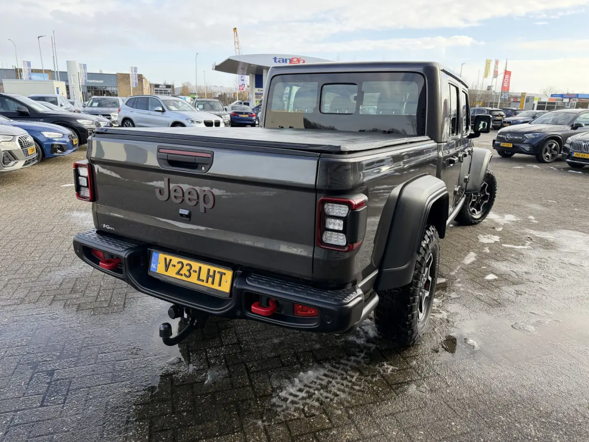 JEEP RUBICON 3.6L V6 5 Zitplaatsen Trekhaak Tonneau cover Carplay Leder LED BTW