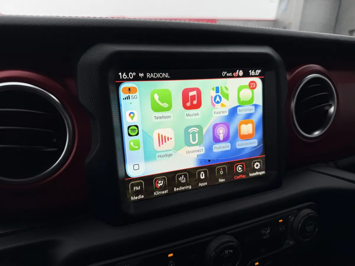 JEEP RUBICON 3.6L V6 5 Zitplaatsen Trekhaak Tonneau cover Carplay Leder LED BTW
