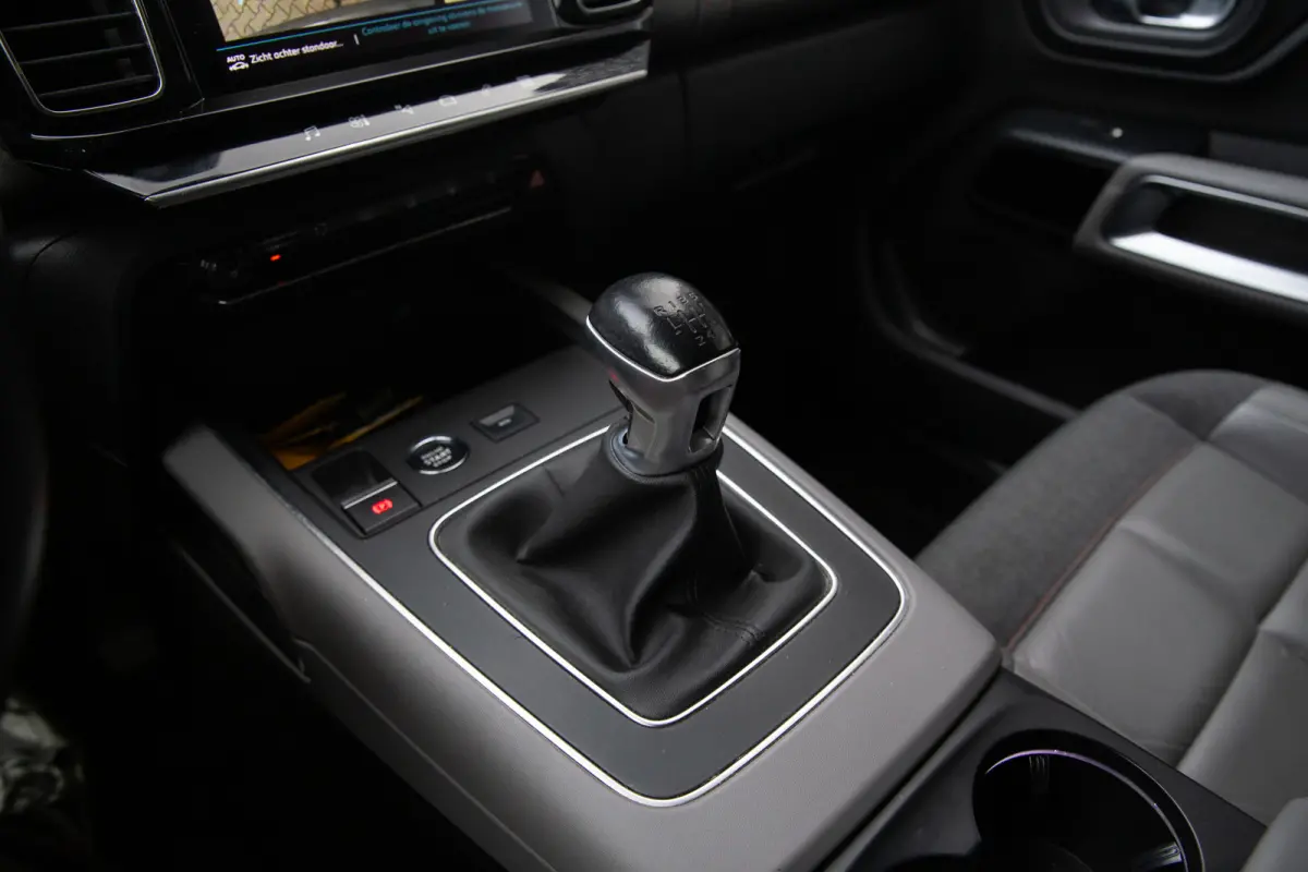 1.2 PureTech Business Plus , Trekhaak, Achteruitrijcamera, Keyless