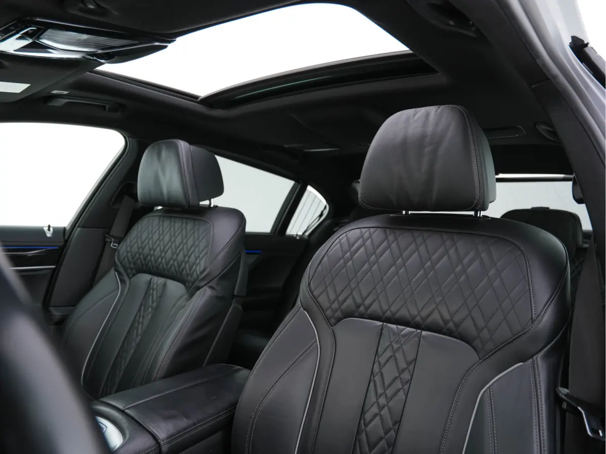 750i Long M-Aerodynamic xDrive High Executive Aut. *PANO | DESIGN-LEATHER | LASER-LED | SOFTCLOSE |TOPVIEW | HARMAN/KARDON-SOUND | MEMORY-PACK | NAVI-FULLMAP | KEYLESS | ADAPTIVE-CRUISE | HE