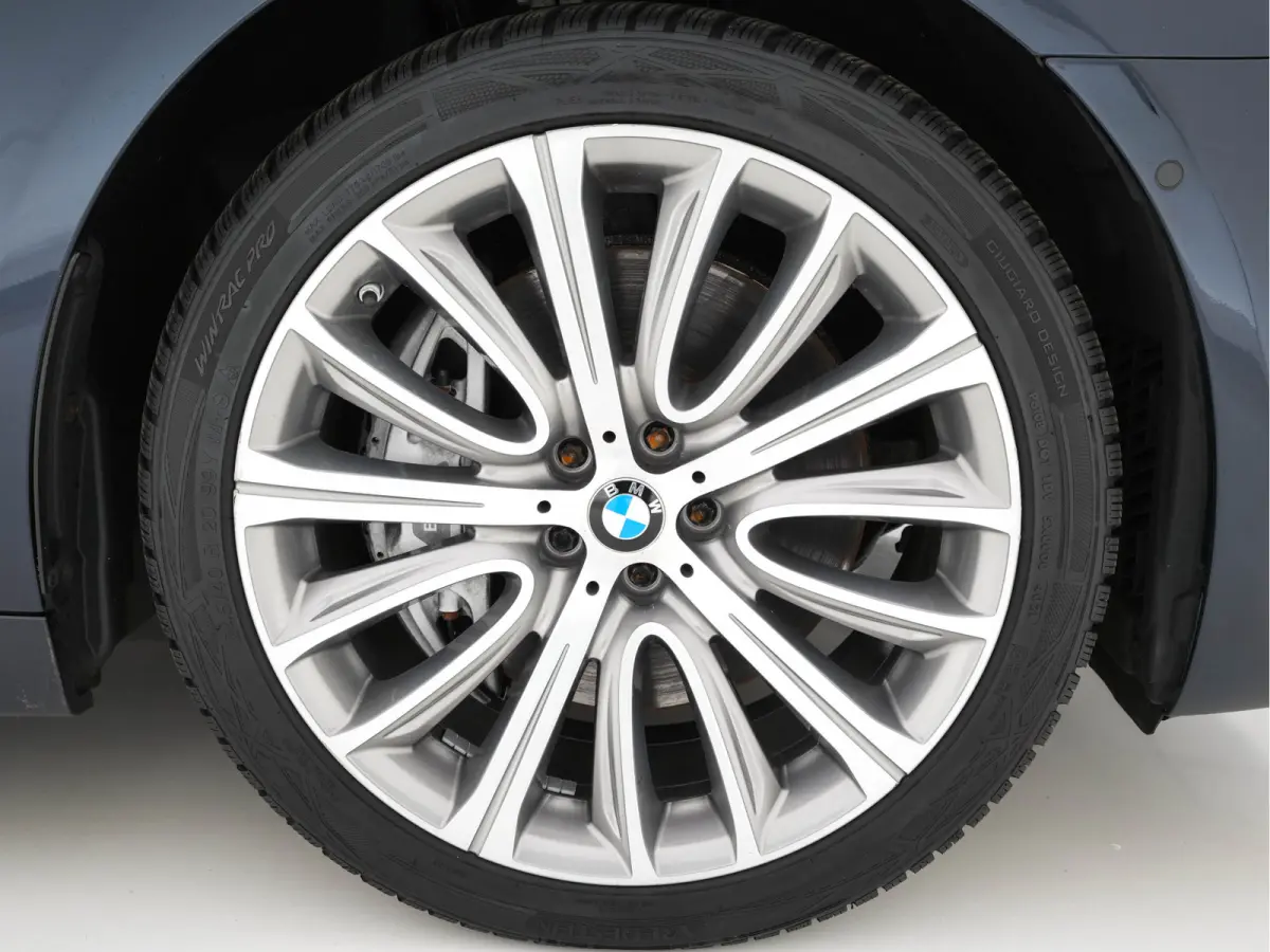 750i Long M-Aerodynamic xDrive High Executive Aut. *PANO | DESIGN-LEATHER | LASER-LED | SOFTCLOSE |TOPVIEW | HARMAN/KARDON-SOUND | MEMORY-PACK | NAVI-FULLMAP | KEYLESS | ADAPTIVE-CRUISE | HE