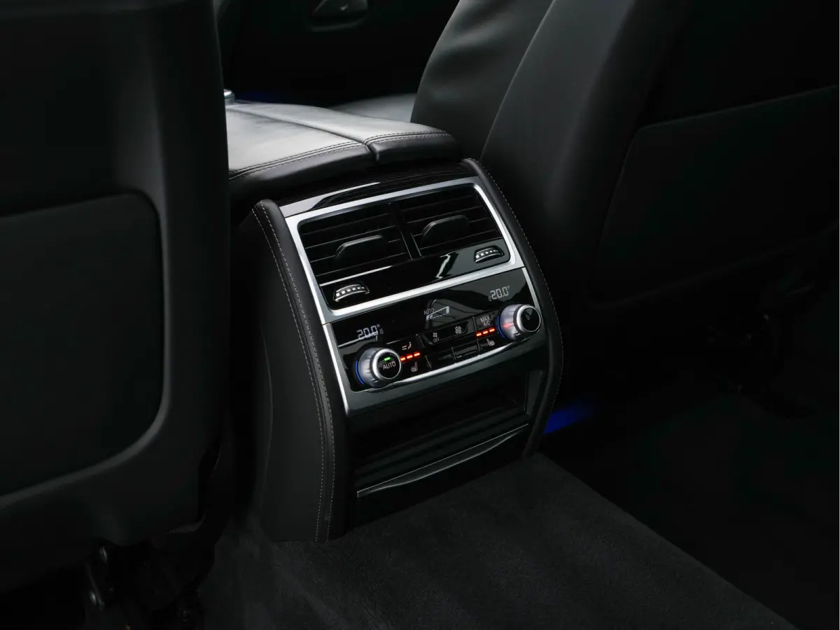 750i Long M-Aerodynamic xDrive High Executive Aut. *PANO | DESIGN-LEATHER | LASER-LED | SOFTCLOSE |TOPVIEW | HARMAN/KARDON-SOUND | MEMORY-PACK | NAVI-FULLMAP | KEYLESS | ADAPTIVE-CRUISE | HE
