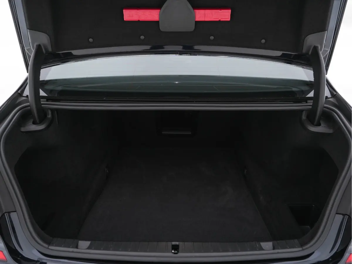 750i Long M-Aerodynamic xDrive High Executive Aut. *PANO | DESIGN-LEATHER | LASER-LED | SOFTCLOSE |TOPVIEW | HARMAN/KARDON-SOUND | MEMORY-PACK | NAVI-FULLMAP | KEYLESS | ADAPTIVE-CRUISE | HE