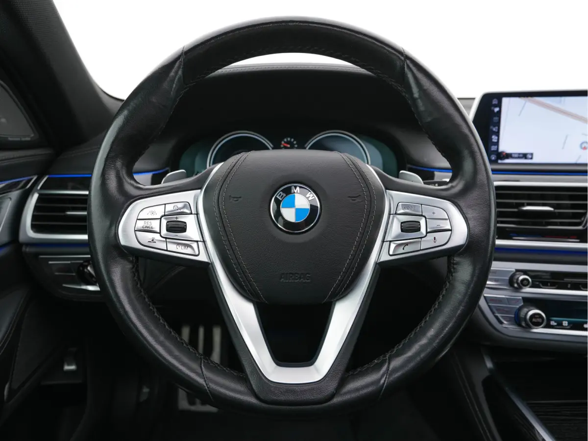 750i Long M-Aerodynamic xDrive High Executive Aut. *PANO | DESIGN-LEATHER | LASER-LED | SOFTCLOSE |TOPVIEW | HARMAN/KARDON-SOUND | MEMORY-PACK | NAVI-FULLMAP | KEYLESS | ADAPTIVE-CRUISE | HE