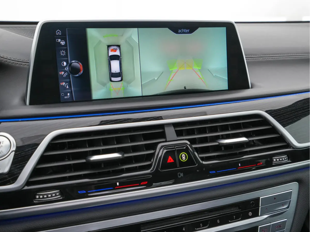 750i Long M-Aerodynamic xDrive High Executive Aut. *PANO | DESIGN-LEATHER | LASER-LED | SOFTCLOSE |TOPVIEW | HARMAN/KARDON-SOUND | MEMORY-PACK | NAVI-FULLMAP | KEYLESS | ADAPTIVE-CRUISE | HE
