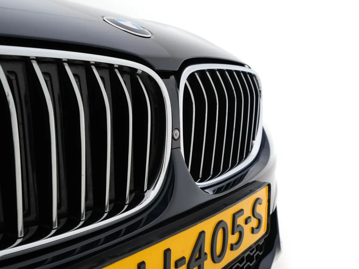 750i Long M-Aerodynamic xDrive High Executive Aut. *PANO | DESIGN-LEATHER | LASER-LED | SOFTCLOSE |TOPVIEW | HARMAN/KARDON-SOUND | MEMORY-PACK | NAVI-FULLMAP | KEYLESS | ADAPTIVE-CRUISE | HE