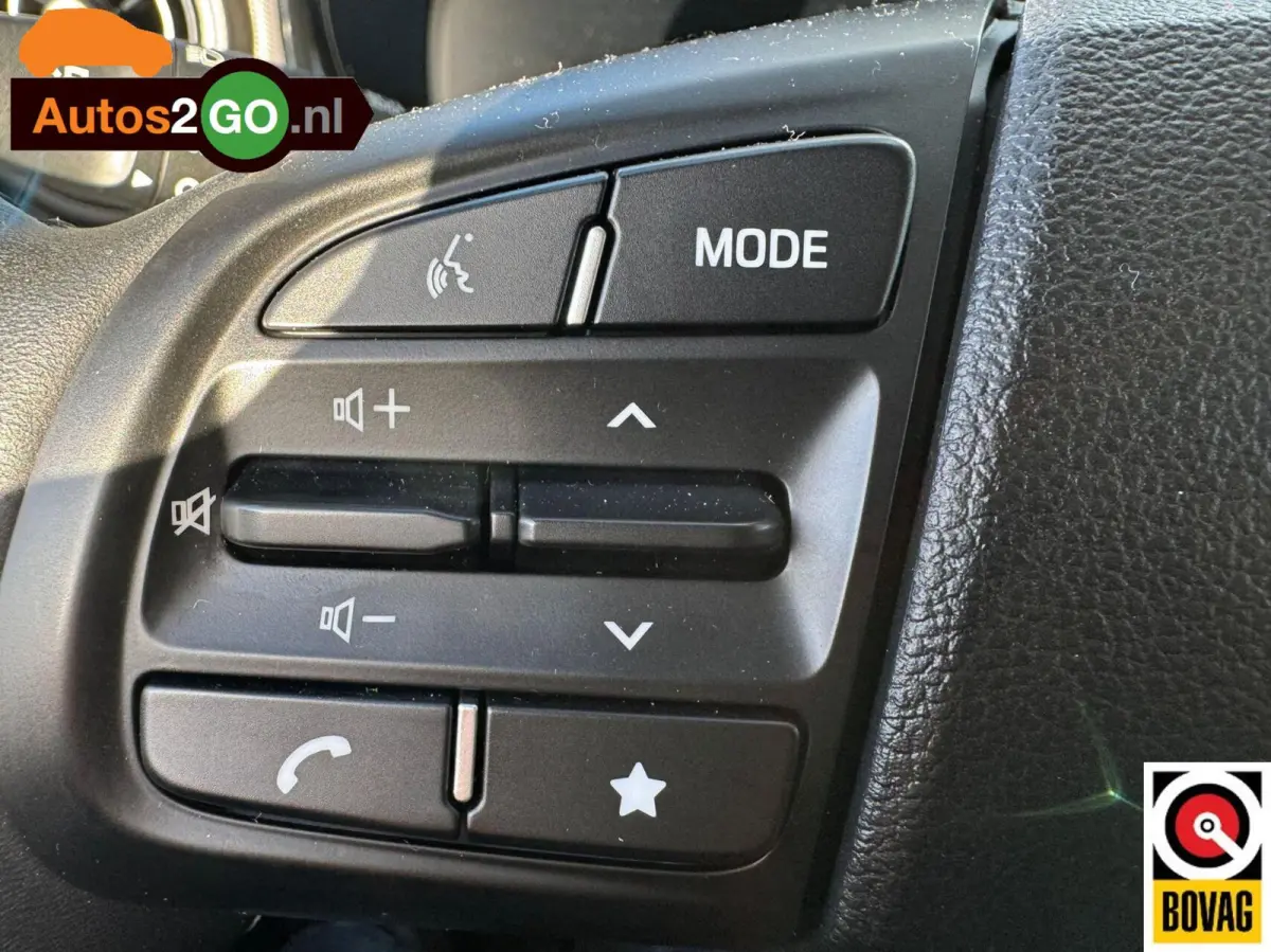 1.2i Automaat I Navi I AppleCarplay Android-Auto I Parkeersensoren I lane dept. I rijklaar I