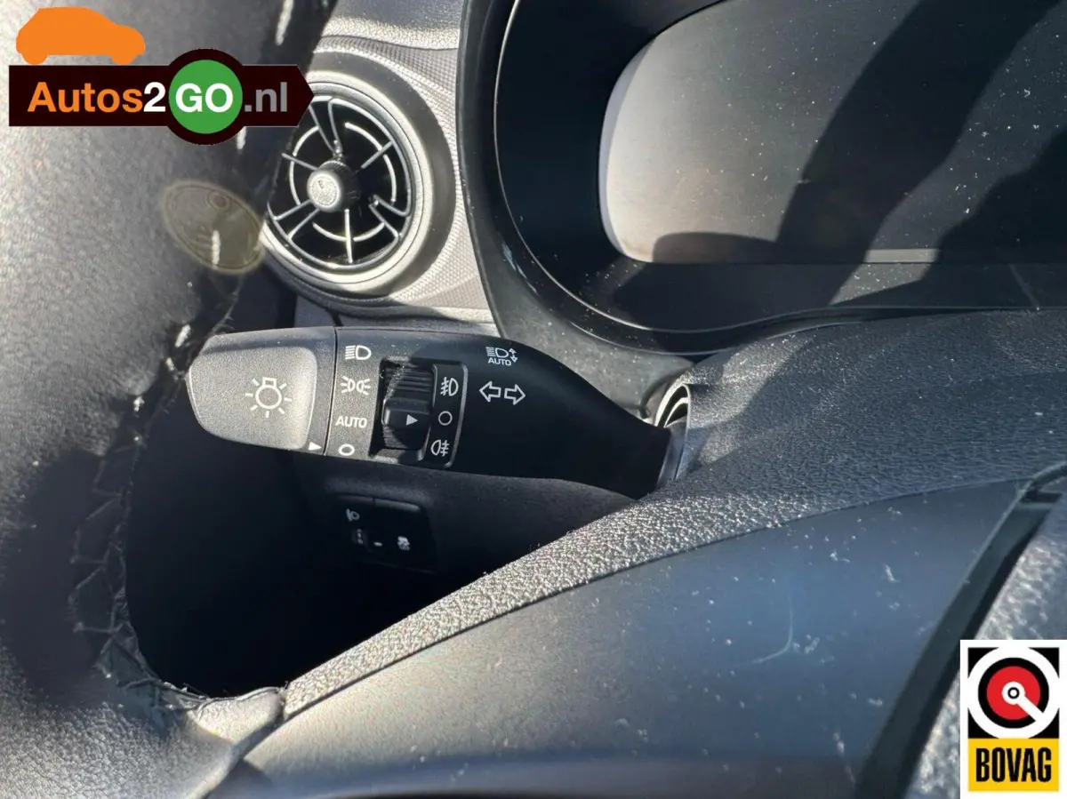 1.2i Automaat I Navi I AppleCarplay Android-Auto I Parkeersensoren I lane dept. I rijklaar I