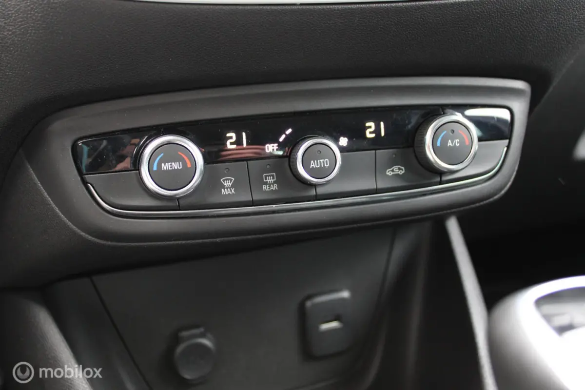 1.2 Turbo Edition 2020, Nieuwe Distributieriem, 4 Nieuwe banden, App connect, Pdc voor/achter + camera, Full Led, Cruise, Clima, 16 inch Lmv.
