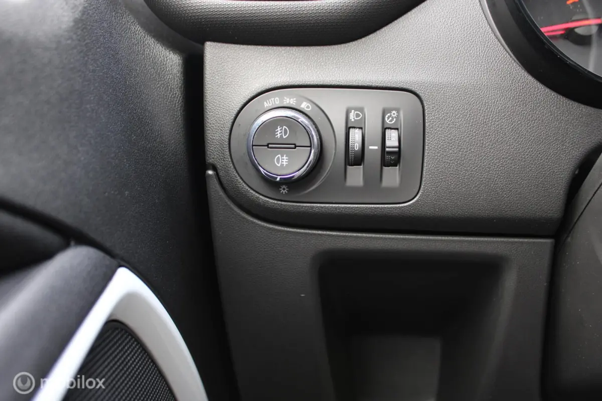 1.2 Turbo Edition 2020, Nieuwe Distributieriem, 4 Nieuwe banden, App connect, Pdc voor/achter + camera, Full Led, Cruise, Clima, 16 inch Lmv.