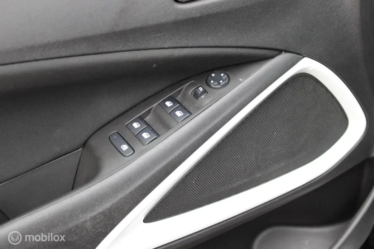 1.2 Turbo Edition 2020, Nieuwe Distributieriem, 4 Nieuwe banden, App connect, Pdc voor/achter + camera, Full Led, Cruise, Clima, 16 inch Lmv.