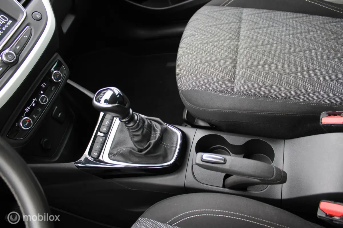 1.2 Turbo Edition 2020, Nieuwe Distributieriem, 4 Nieuwe banden, App connect, Pdc voor/achter + camera, Full Led, Cruise, Clima, 16 inch Lmv.