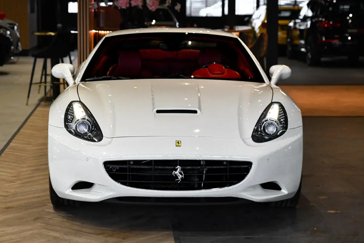 4.3 V8 30. F1, 490PK, Carbon, Driver Zone, Keramisch, Camera!