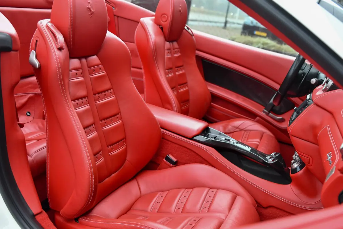 4.3 V8 30. F1, 490PK, Carbon, Driver Zone, Keramisch, Camera!