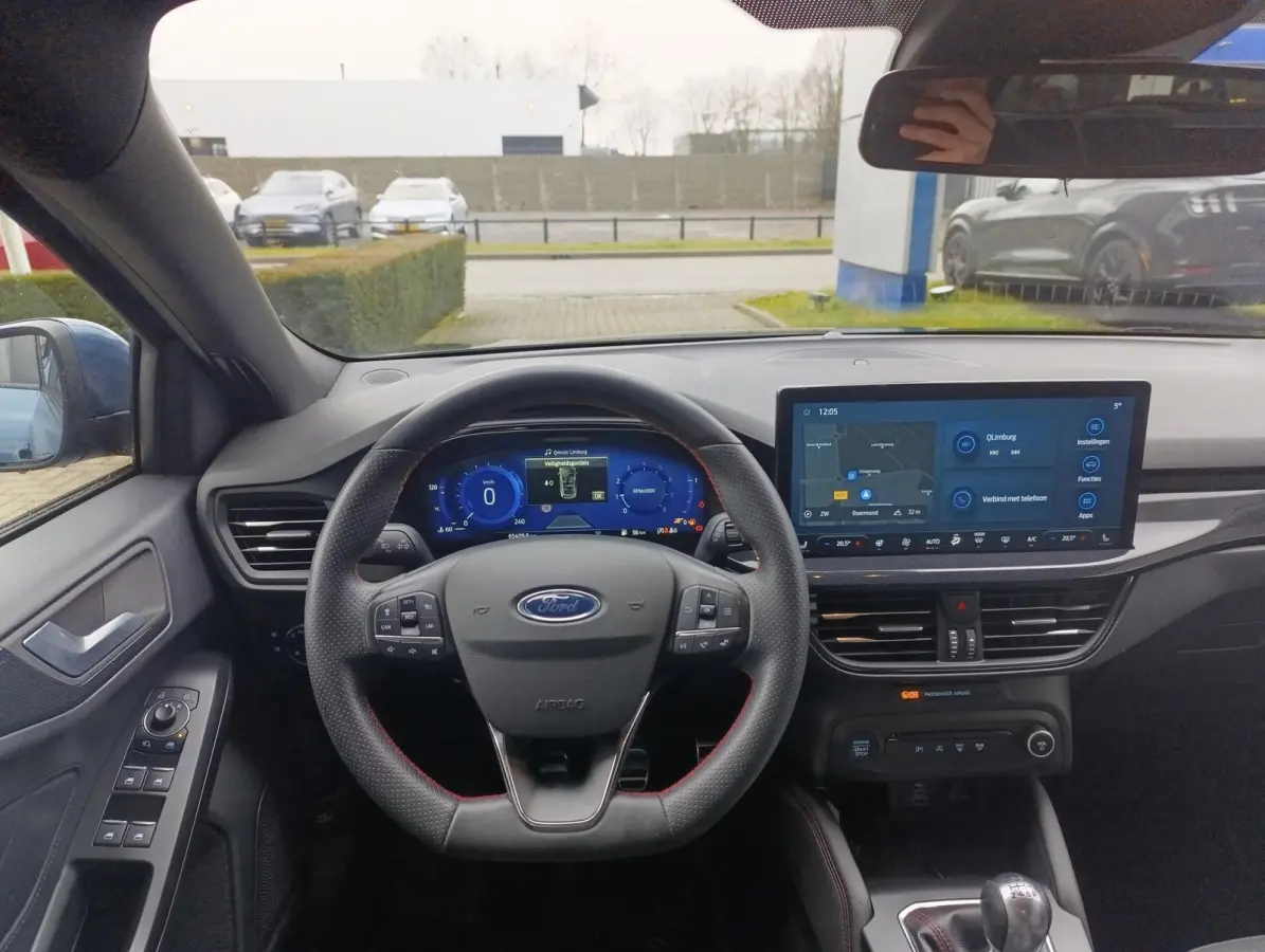 1.0 EcoBoost ST Line X Business | Adaptieve Cruise Control | Trekhaak | Stoel/stuur voorruitverwarming | 18 inch LMV | Dodehoekdetectie | Elek. achterklep