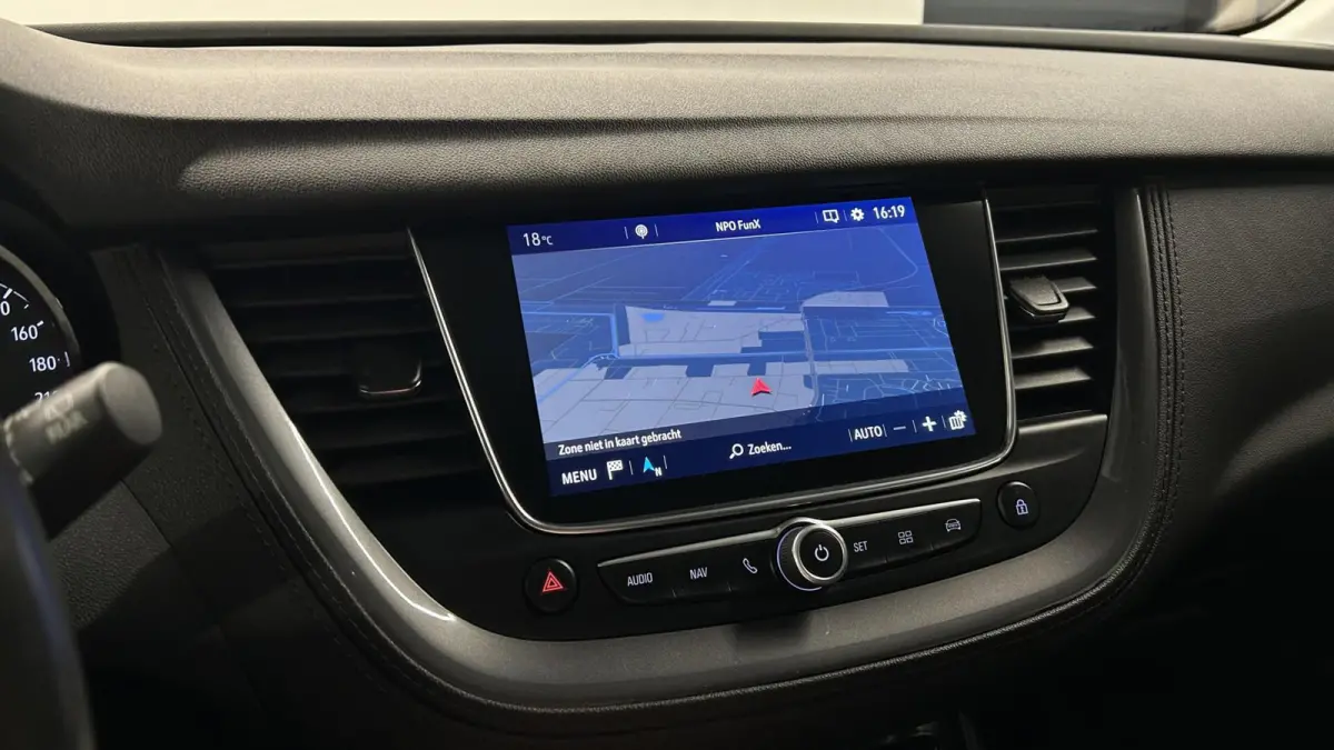 1.2 Turbo 120 Jaar Edition NAVI CRUISE CAMERA CARPLAY.