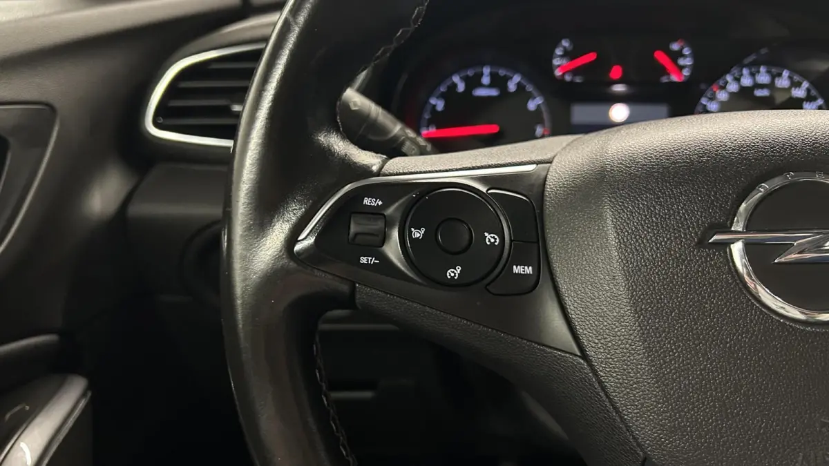 1.2 Turbo 120 Jaar Edition NAVI CRUISE CAMERA CARPLAY.