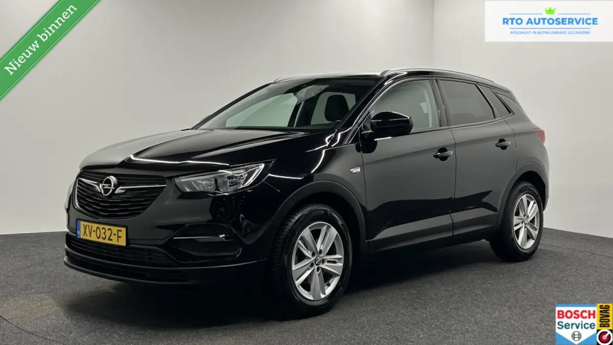 1.2 Turbo 120 Jaar Edition NAVI CRUISE CAMERA CARPLAY.