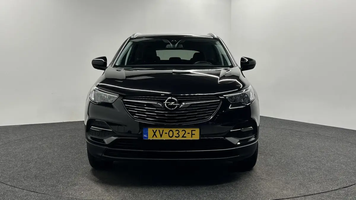 1.2 Turbo 120 Jaar Edition NAVI CRUISE CAMERA CARPLAY.