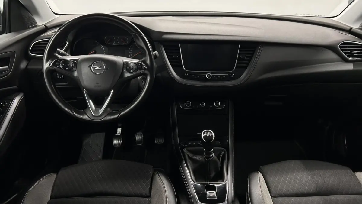 1.2 Turbo 120 Jaar Edition NAVI CRUISE CAMERA CARPLAY.