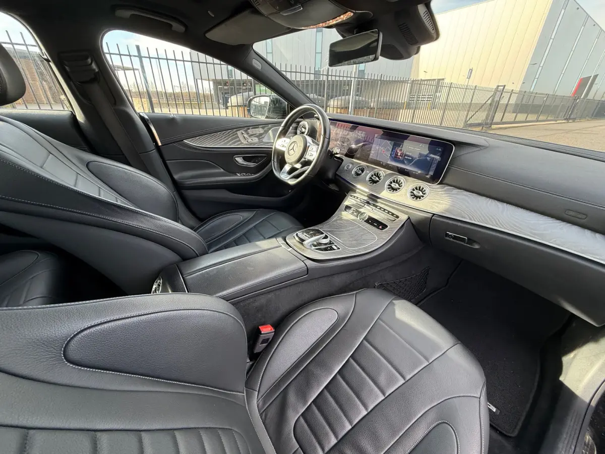 350 d 4MATIC Premium Plus (BTW auto) Burmester / Schuif-kanteldak / Luchtvering. Volle auto.