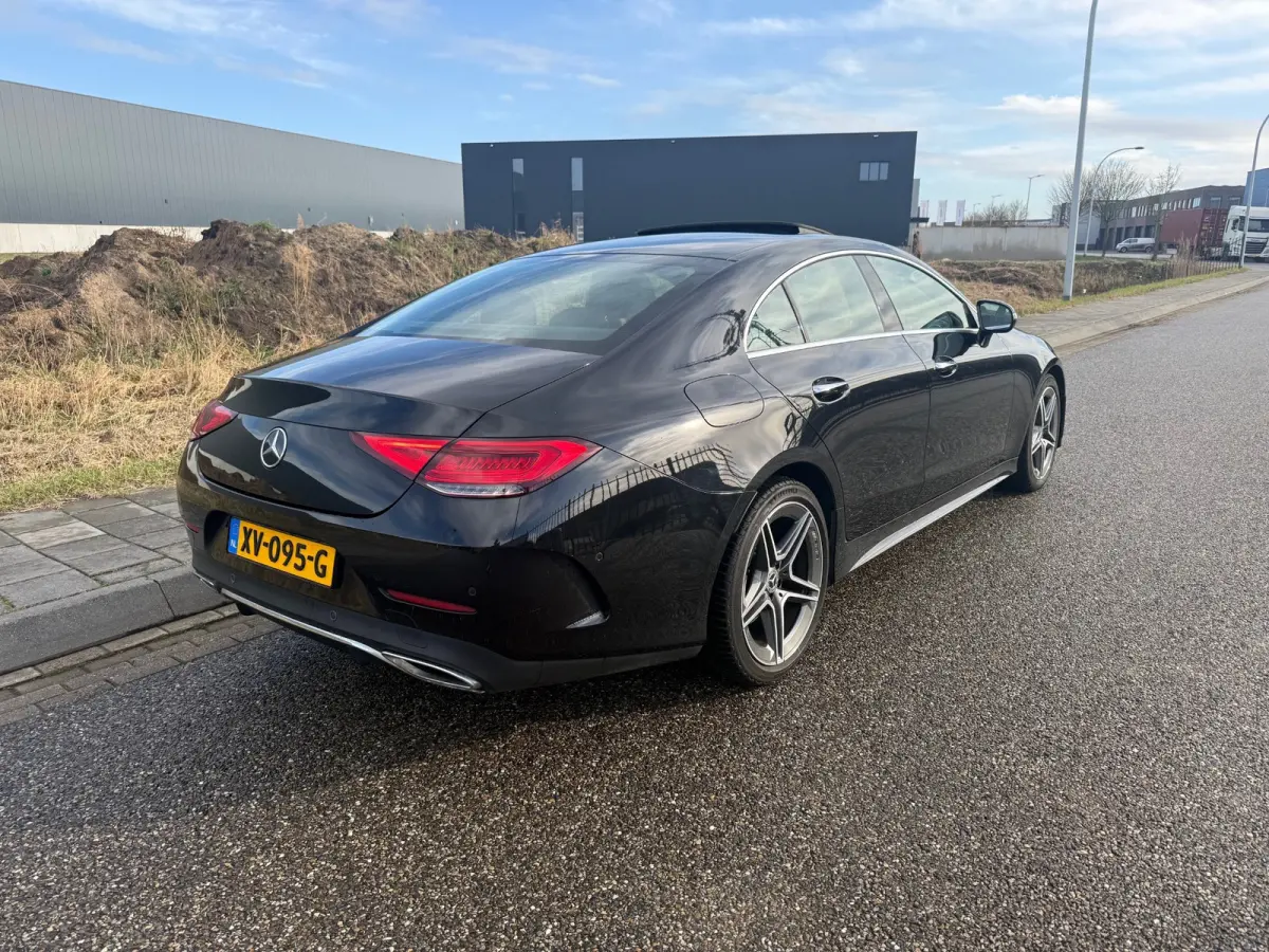 350 d 4MATIC Premium Plus (BTW auto) Burmester / Schuif-kanteldak / Luchtvering. Volle auto.
