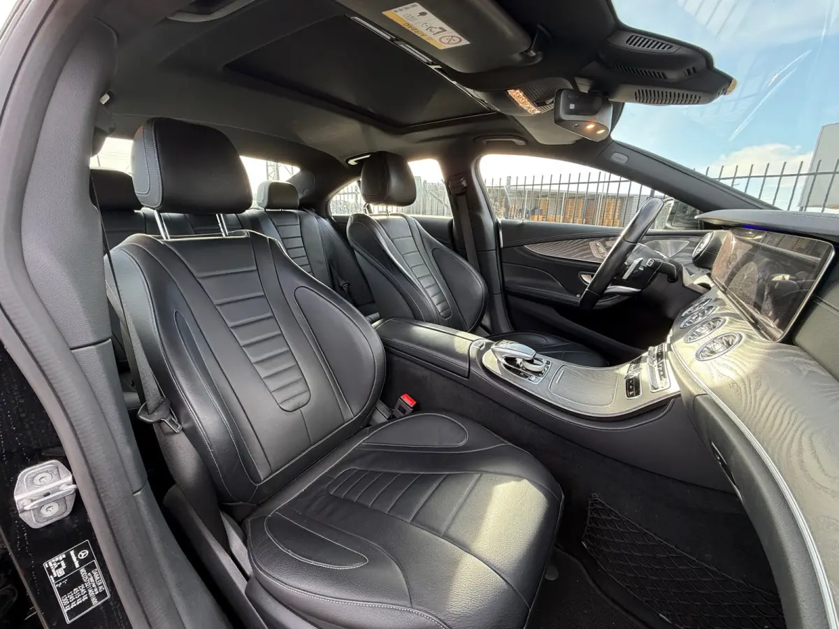 350 d 4MATIC Premium Plus (BTW auto) Burmester / Schuif-kanteldak / Luchtvering. Volle auto.