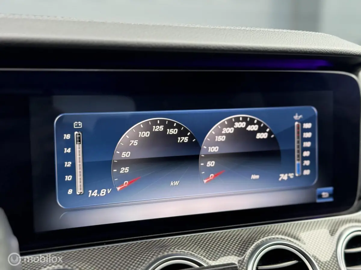 220D | AMG | Pano | Widescreen | 19'' |
