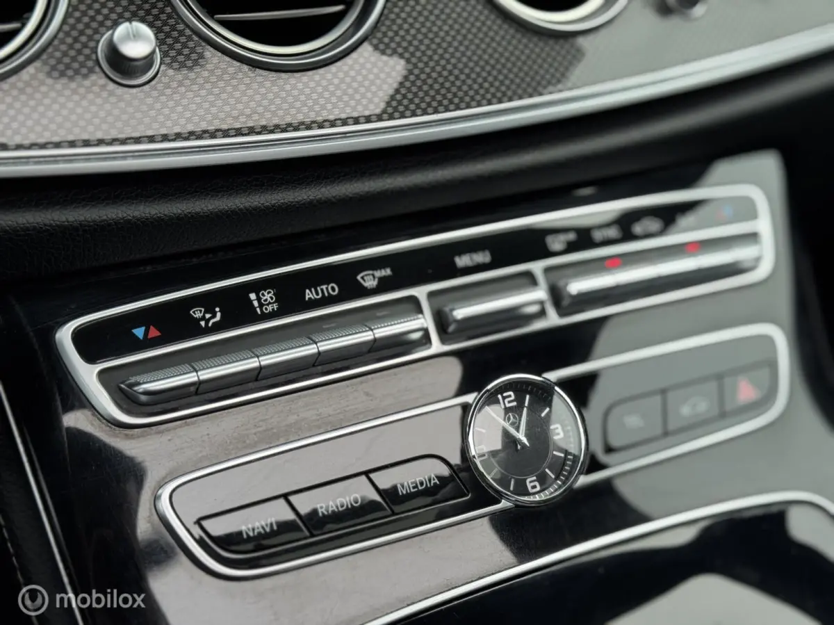 220D | AMG | Pano | Widescreen | 19'' |