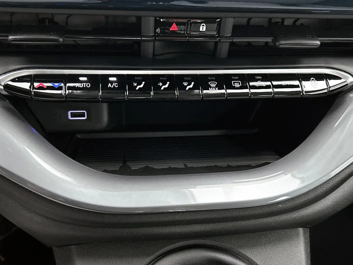1.0 Hybrid Torino Launch Edition | Airco | Apple Carplay/Android Auto | Lichtmetalen Velgen | Cruise Controle |