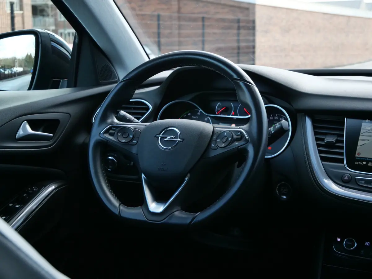 1.6 Turbo Hybrid4 Ultimate 300 Pk Automaat Navi / DAB / Apple Carplay / Camera / Stoelverwarming