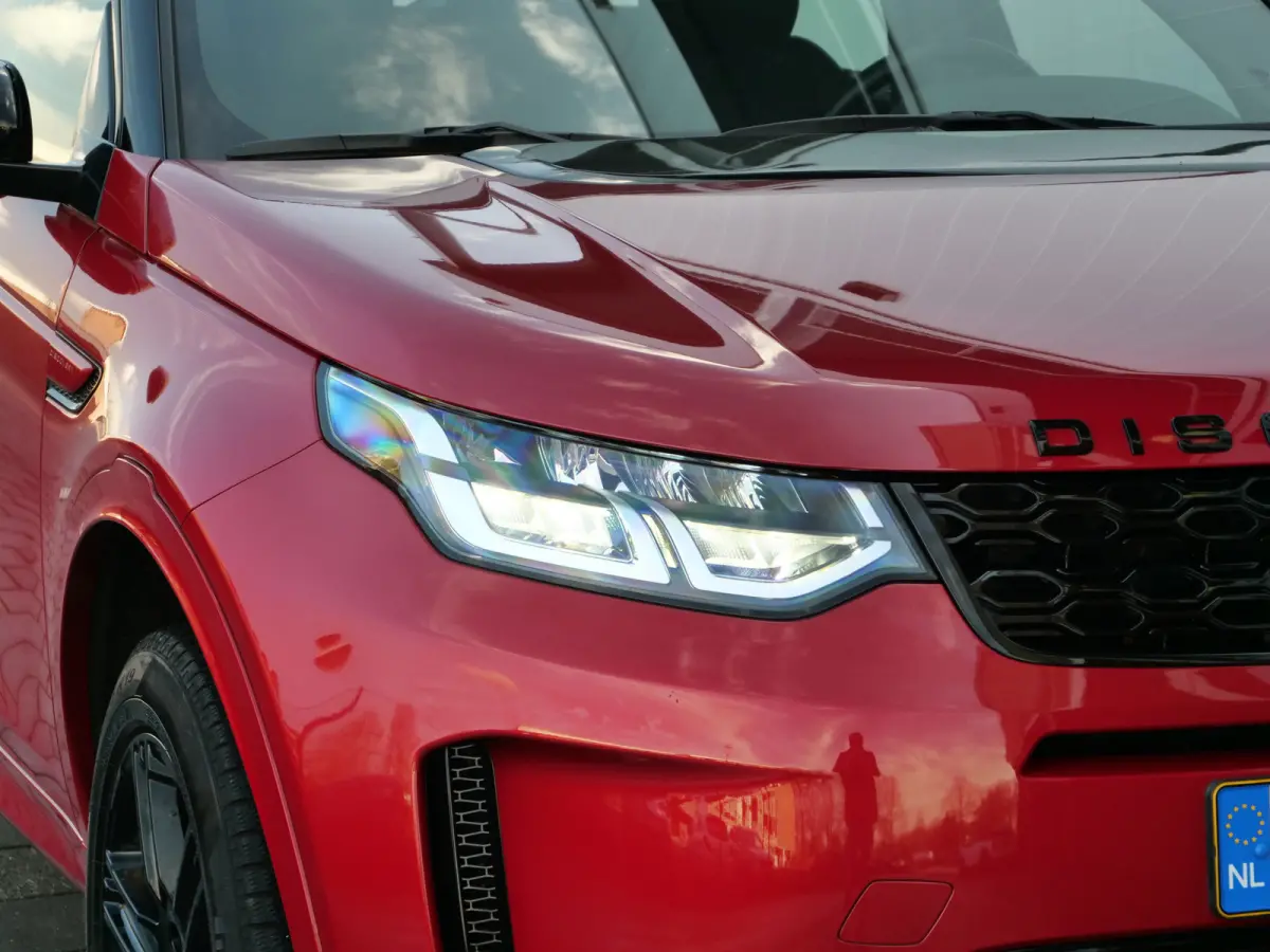 P300e 1.5 R-Dynamic SE 309 Pk Automaat Navi / DAB / Pano-dak / Camera / Leer / Stoelverwarming