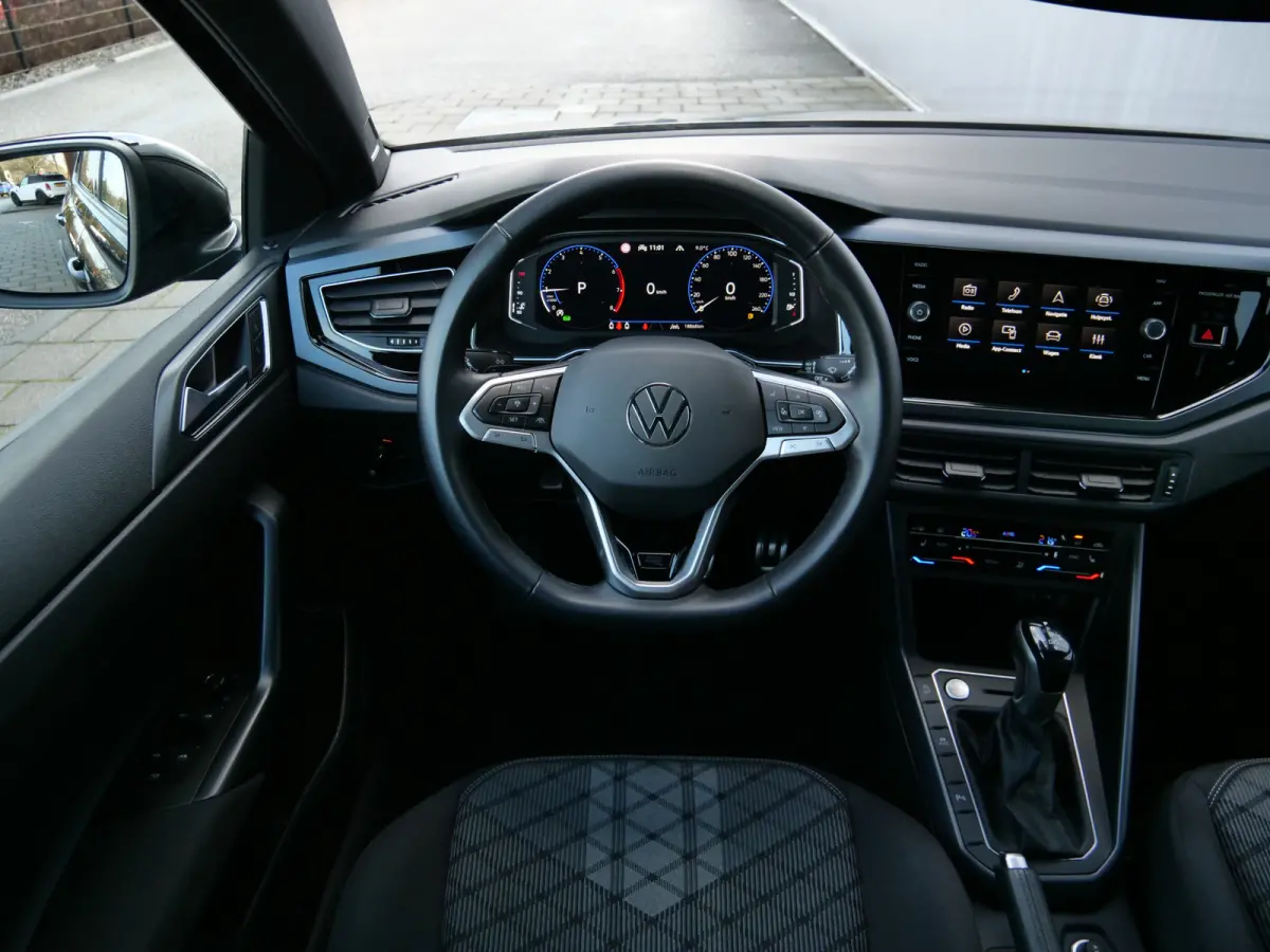 1.0 TSI R-Line 116 Pk Automaat Apple Carplay / DAB / Camera / PDC